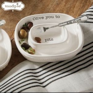 Mudpie Olive dish